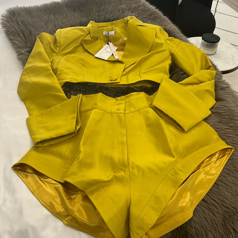 Ellaé Lisqué Yellow Shorts Set. Called: Out For The Day.